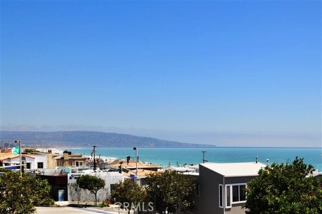 Building Photo - 300 16th St