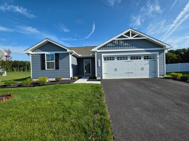 Building Photo - 38493 Barberry St