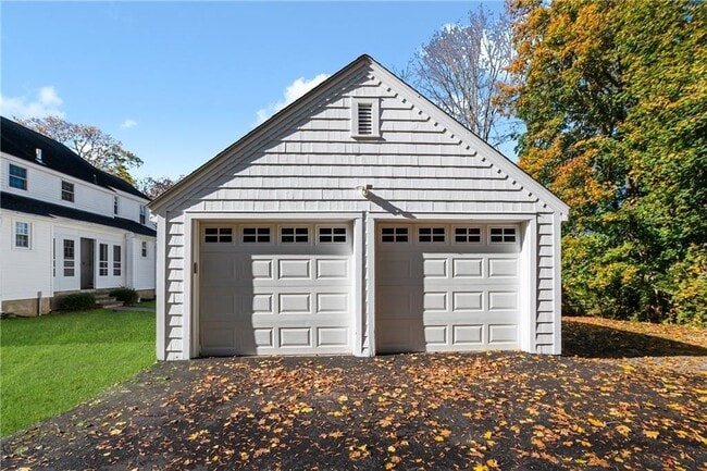 Building Photo - 115 Danielson Pike
