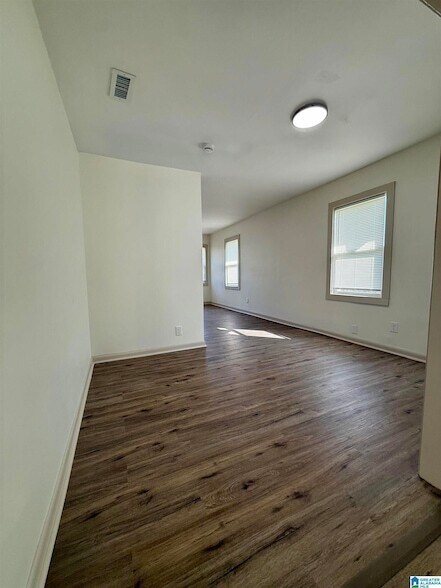 Building Photo - 5 21st Ct NW