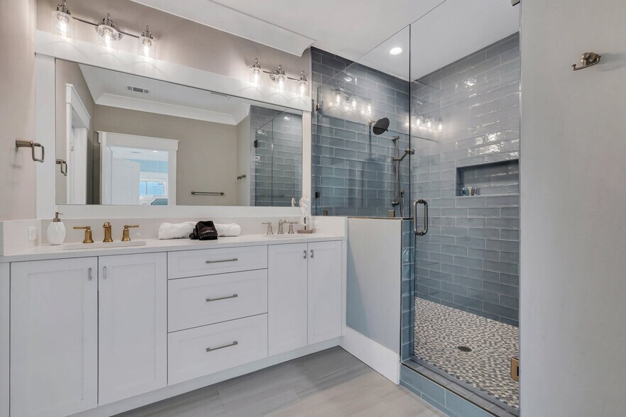 Building Photo - 73 Sandcastle Ct