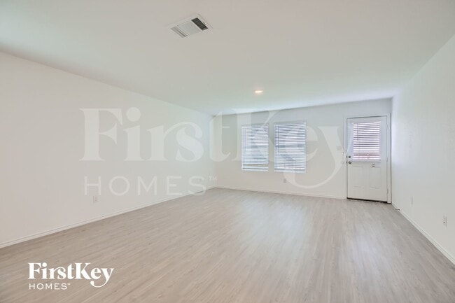 Building Photo - 3921 Far Horizon