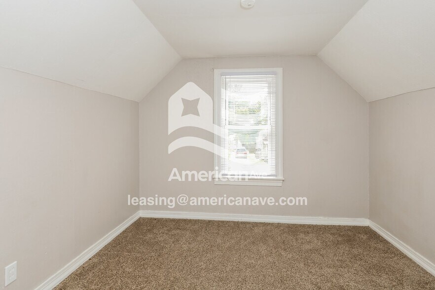 Building Photo - 2307 Cardinal Ave