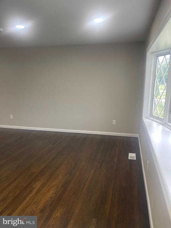 Building Photo - 4803 Paulson Dr