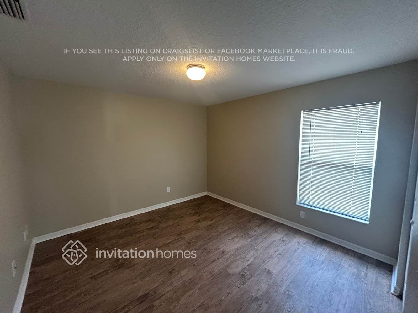 Building Photo - 1654 Wakefield Dr