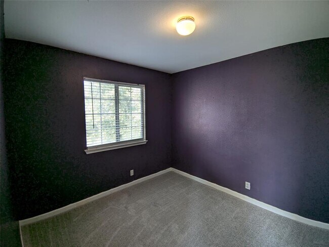 Building Photo - 13903 Randalstone Dr