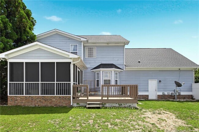 Building Photo - 420 Thorncliff Dr