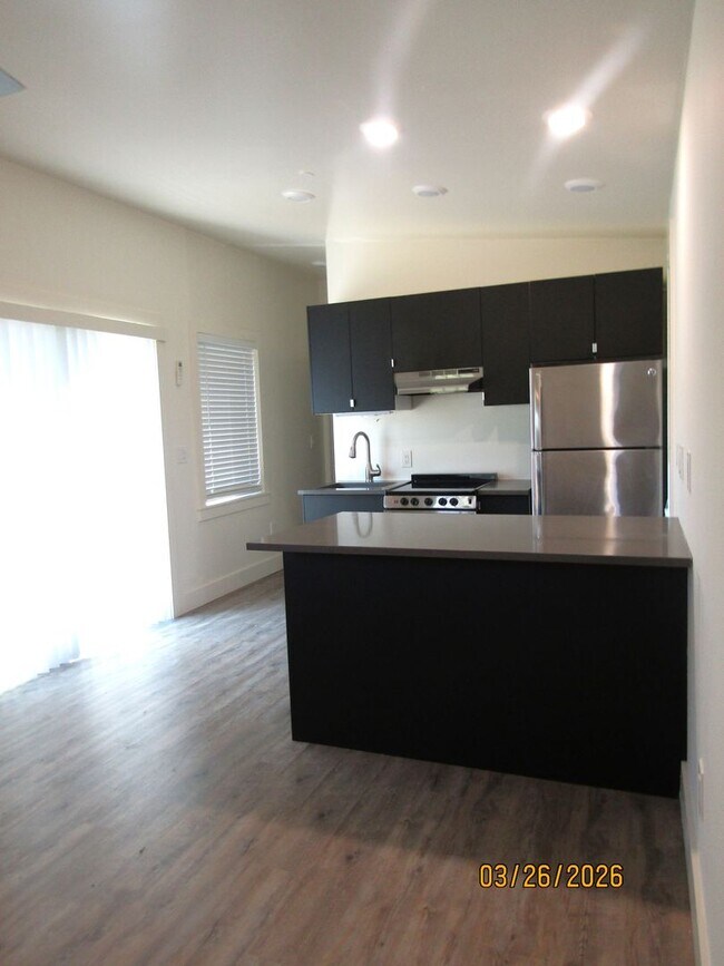 Building Photo - 6127 Old Redwood Hwy