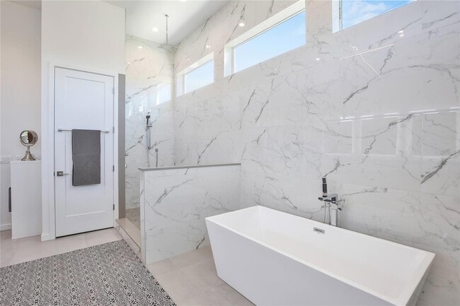 Building Photo - 3939 Higel Ave