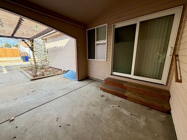 Building Photo - 3351 35th St