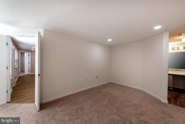 Building Photo - 4356 Pembrook Village Dr