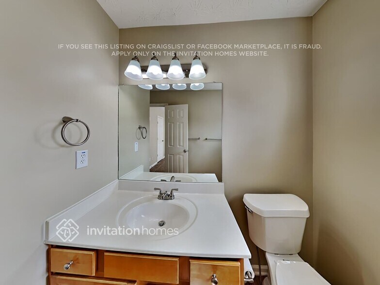 Building Photo - 371 Arrowhead Dr