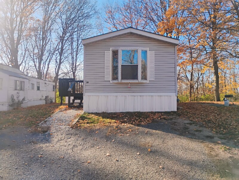 Building Photo - 1100 W Locust St