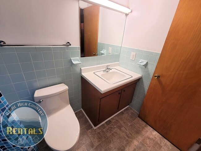 Building Photo - 3bd/2ba Ranch House Next to Watauga Medical Center