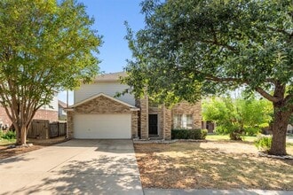 Building Photo - 905 Rocking Spur Cove