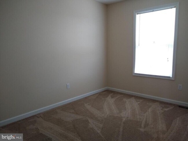 Building Photo - 110 Rawlings Ave