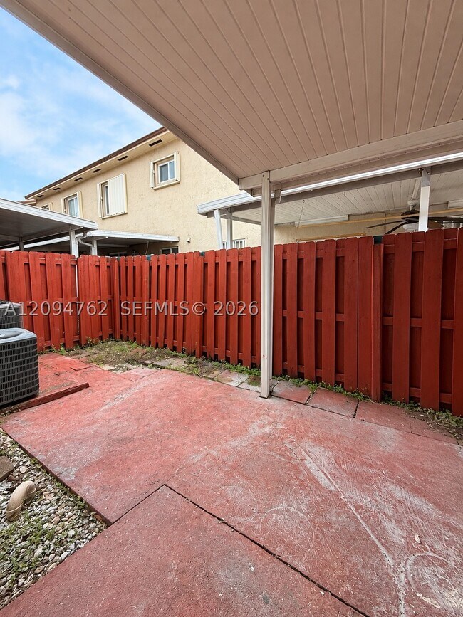 Building Photo - 8060 W 28th Ct