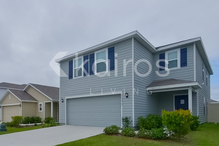 Building Photo - 8590 SW 43rd Ter