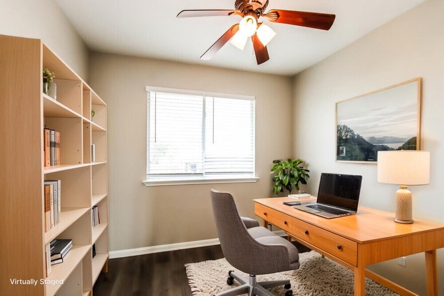 Building Photo - 1111 Richcrest Dr