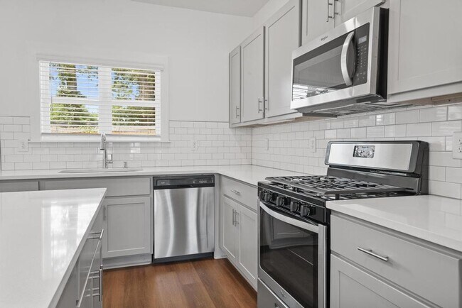 Building Photo - 3760 Patton Crst