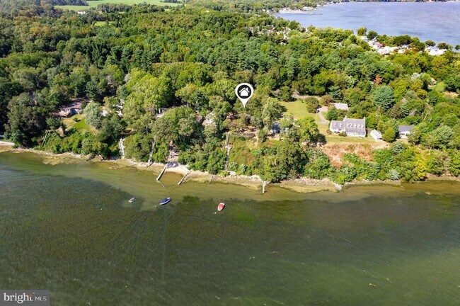 Building Photo - 1348 Carpenters Point Rd