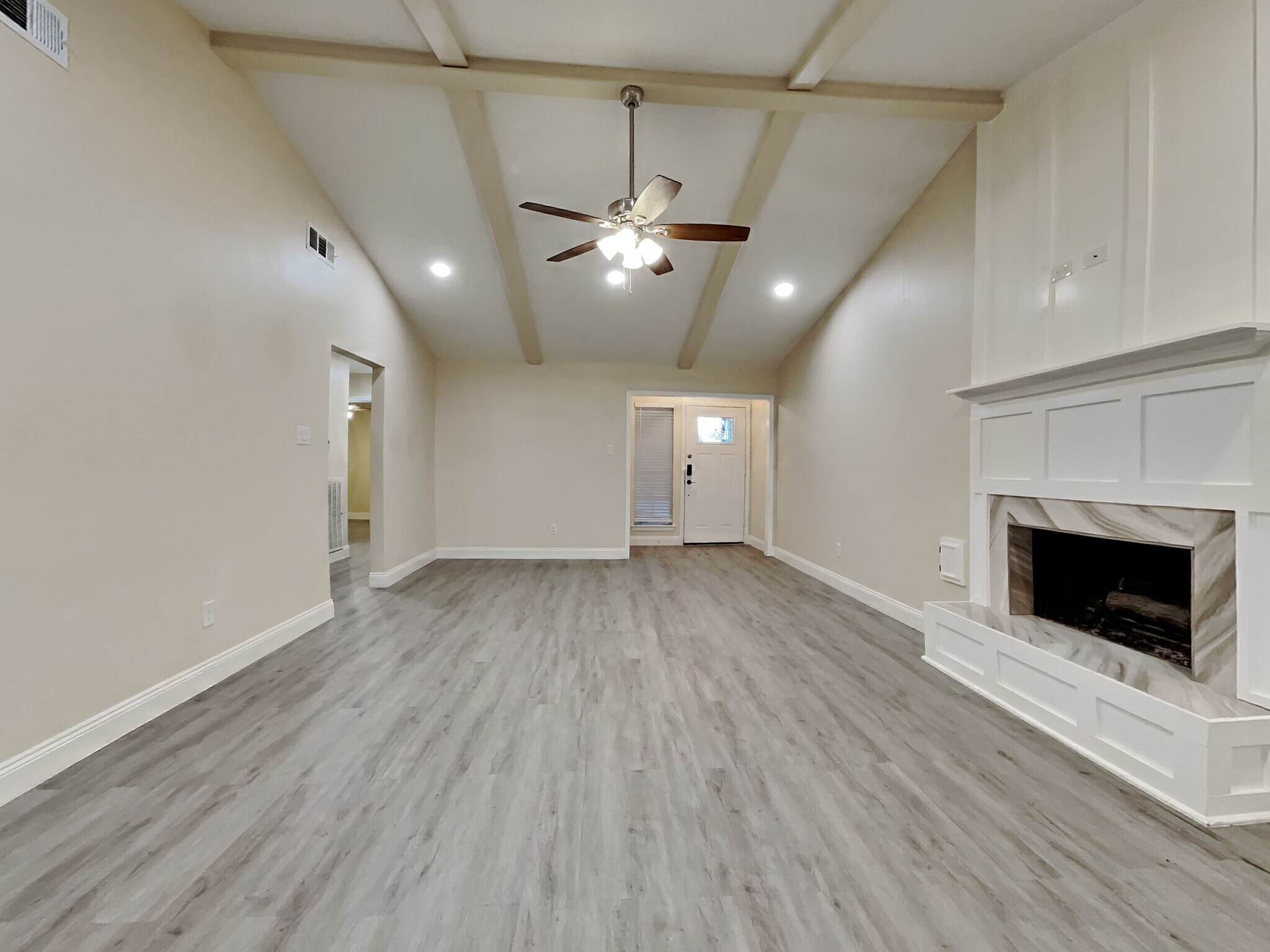 Building Photo - 2905 Shady Creek Dr