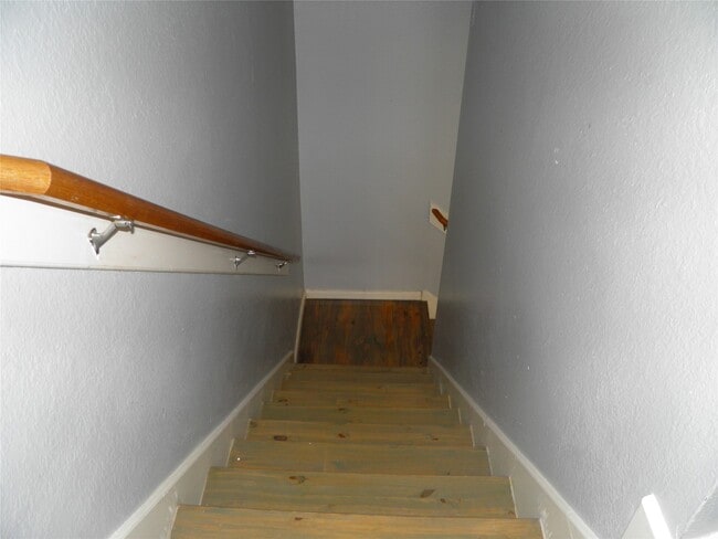 Building Photo - 8026 Fisher Glen Ln