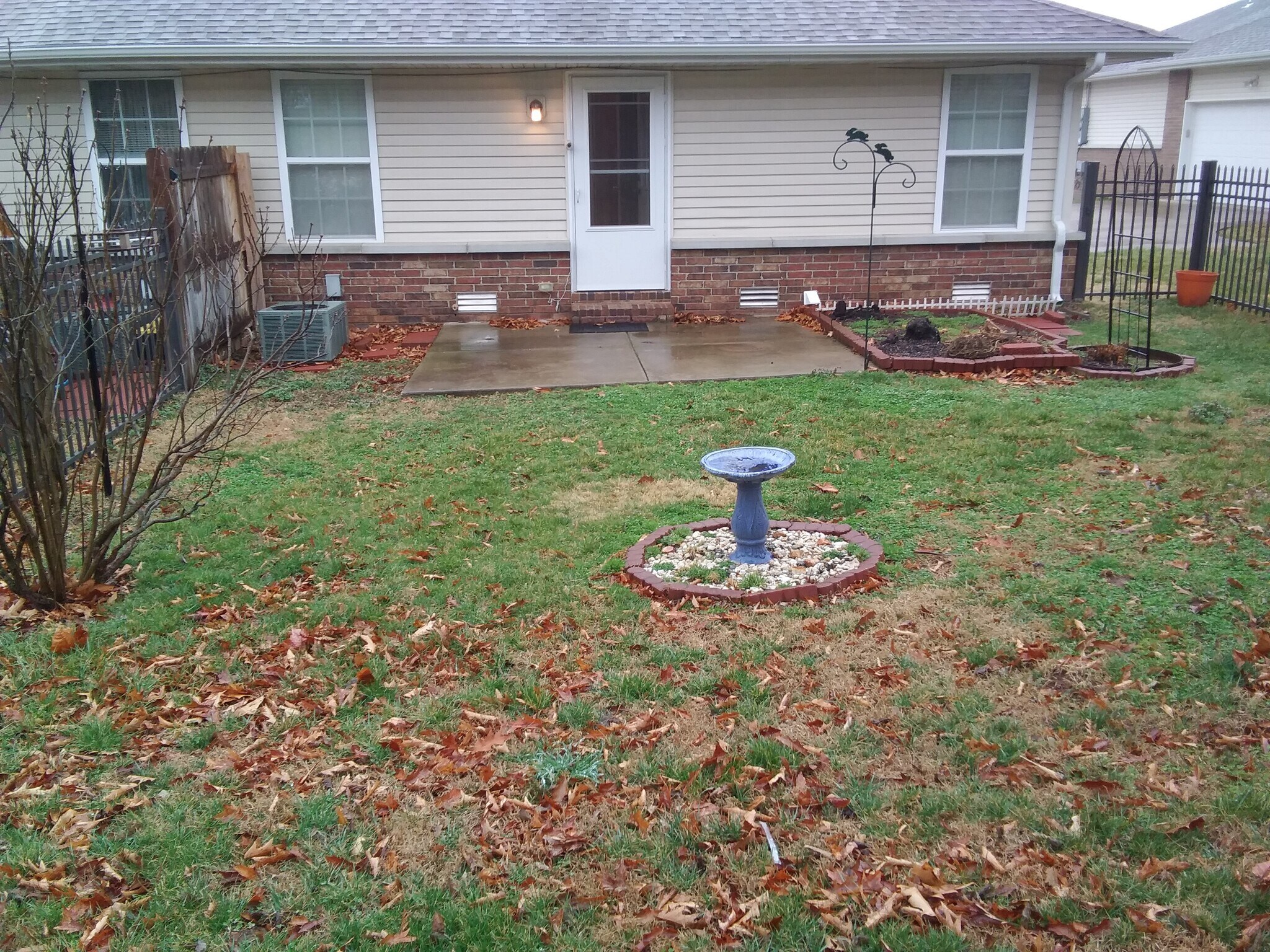 Fenced back yard - 3013 N Fremont Ave