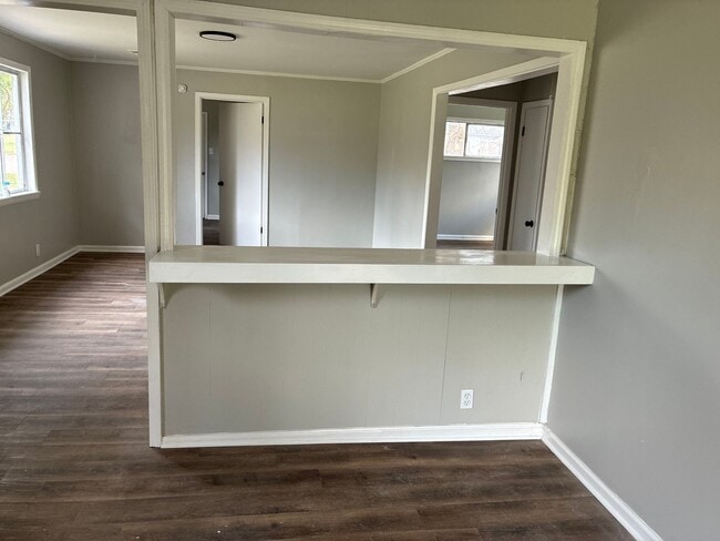 Building Photo - 1110 S Washington Ave