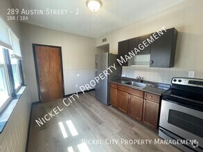 Building Photo - 289 Austin St