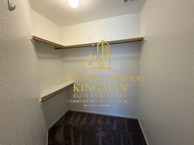 Building Photo - Move-In Ready 4BR Home with New Flooring and RV Access