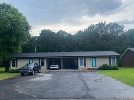 Building Photo - 1411 Stadium View Dr