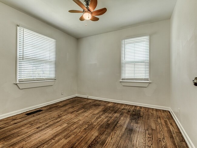 Building Photo - Home for rent close to Tinker AFB and I-240