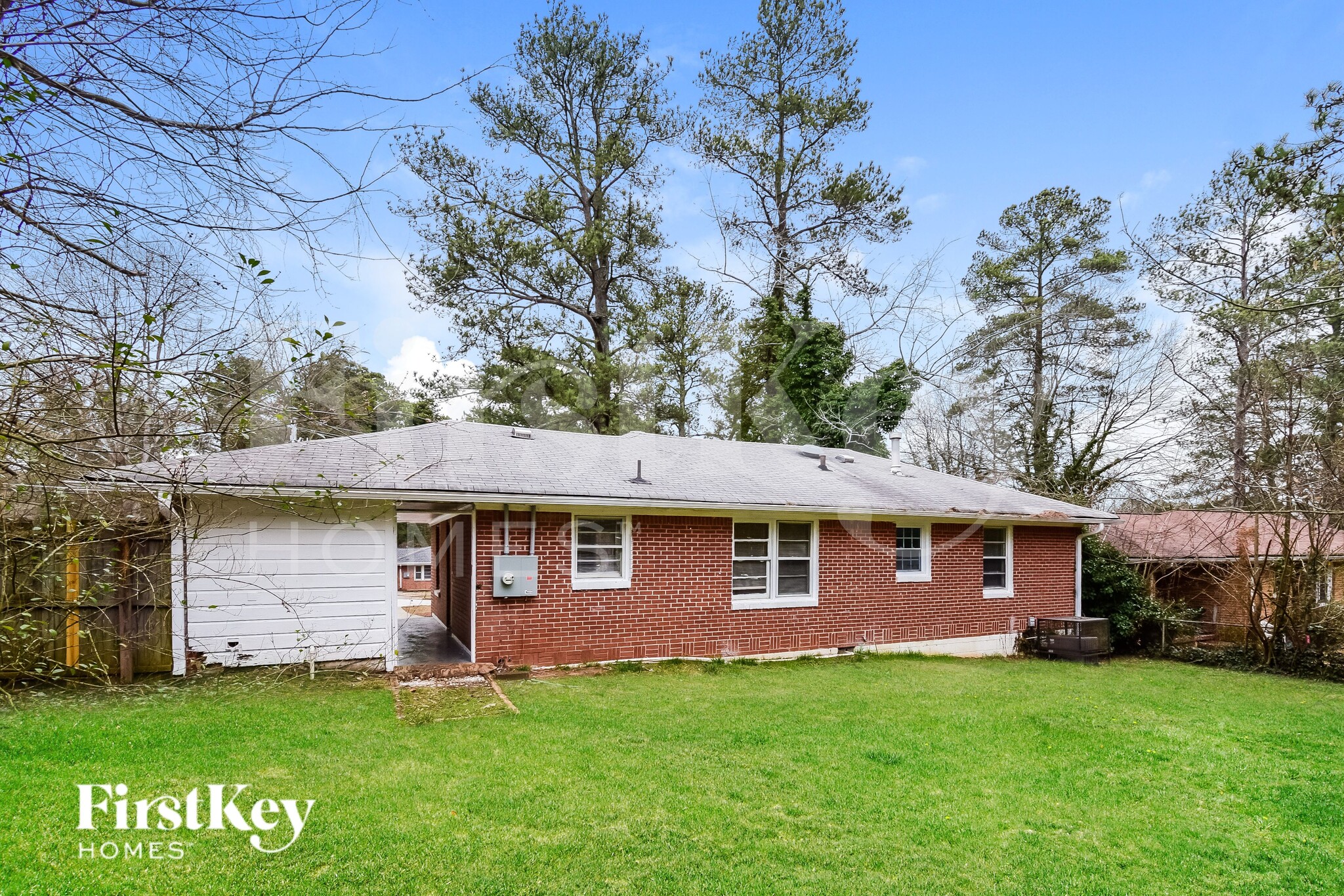 Building Photo - 3217 Sandusky Dr