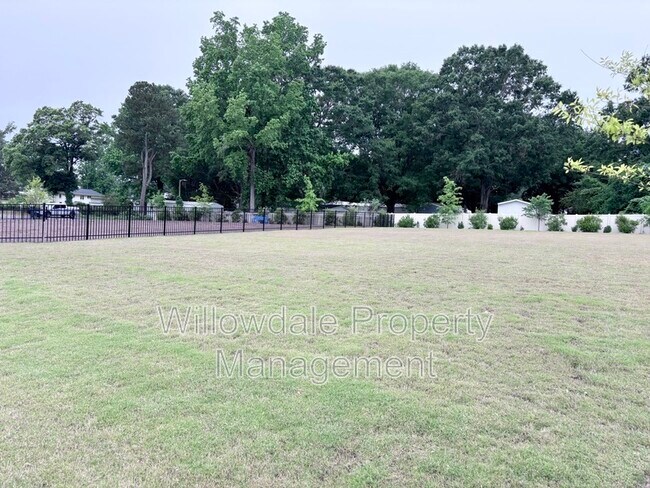 Building Photo - 913 Aspen Pointe Trl