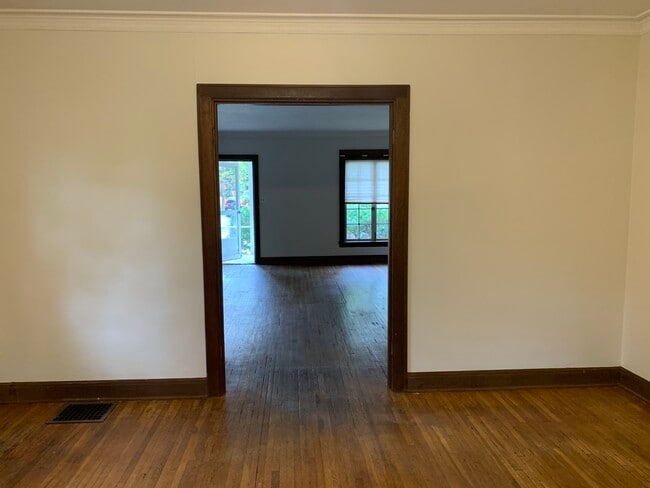 Building Photo - 125 Clinton Heights Ave