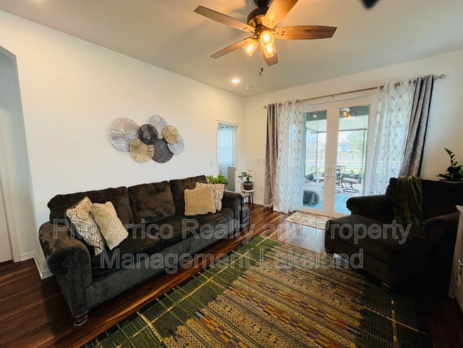 Building Photo - 6264 Great Bear Dr