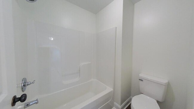 Building Photo - 107 Andee Way
