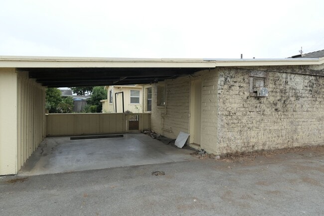 Building Photo - 164 Amesti Rd