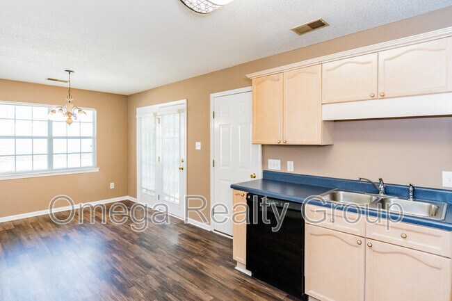 Building Photo - 2038 Plantation Pkwy