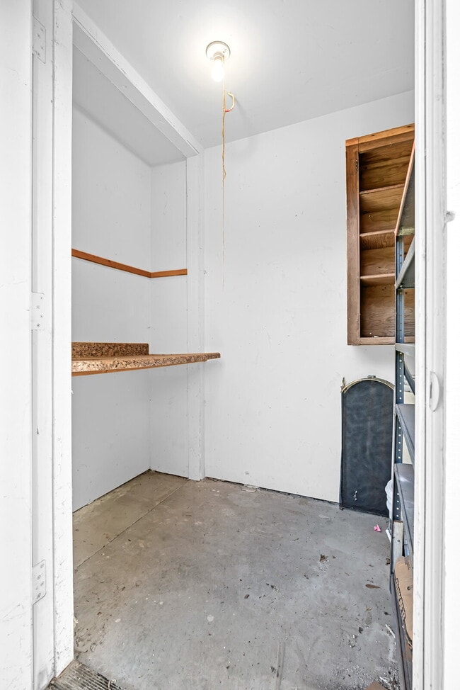 Building Photo - Comfortable 3-Bedroom Home for Rent in Central Davis