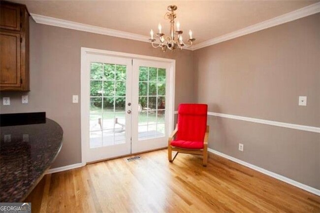 Building Photo - 727 Scott Cir