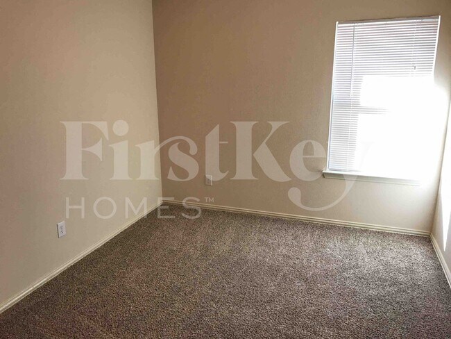 Building Photo - 1218 Jewel Ln