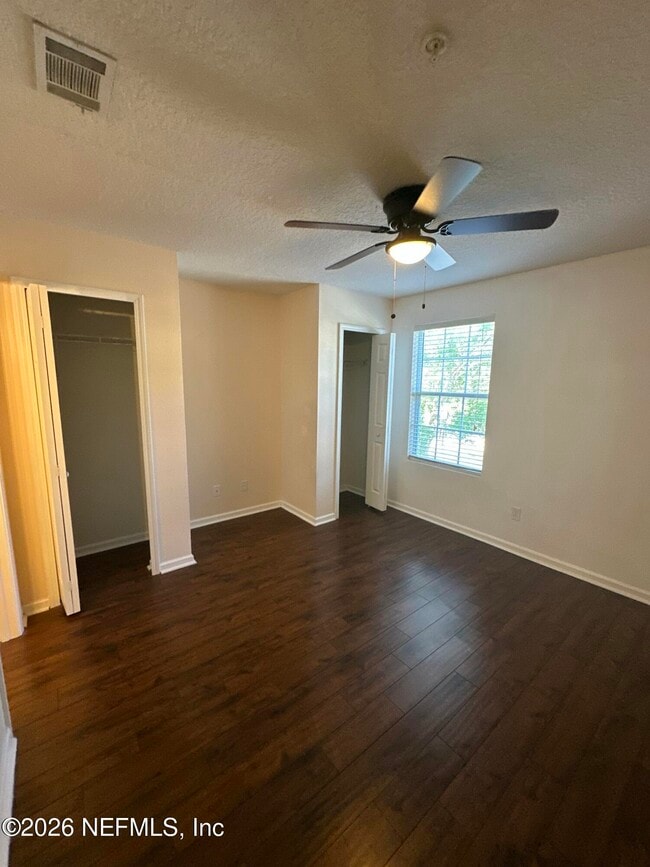 Building Photo - 271 Leese Dr