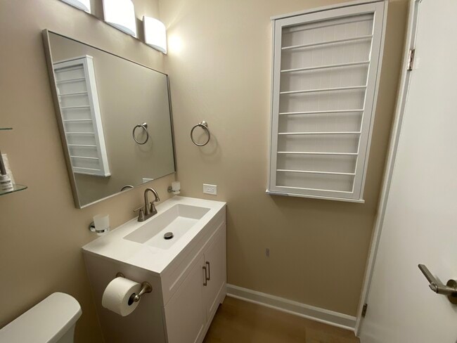 Building Photo - 17 Parkside Ct