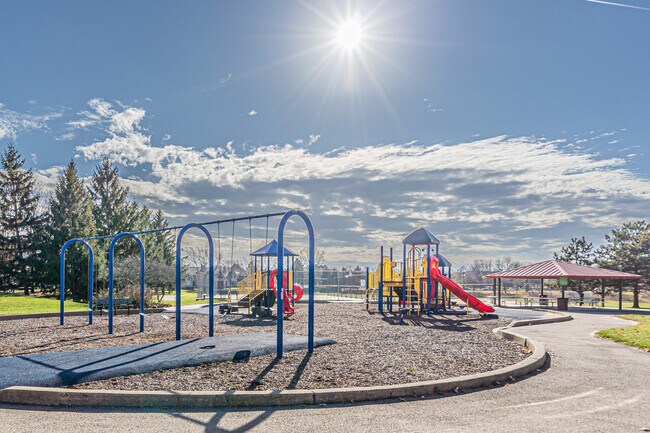 Building Photo - 239 Camel Bend Ct