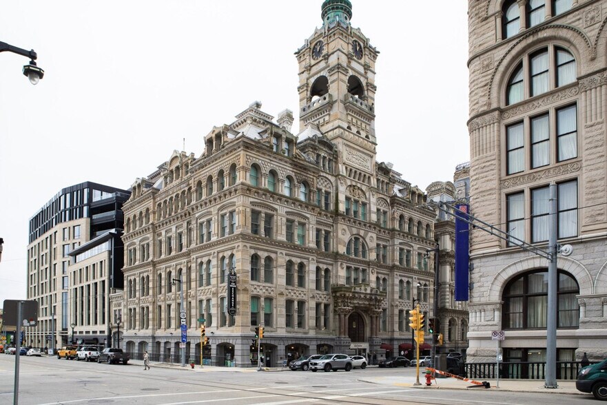 Building Photo - 225 E Michigan St