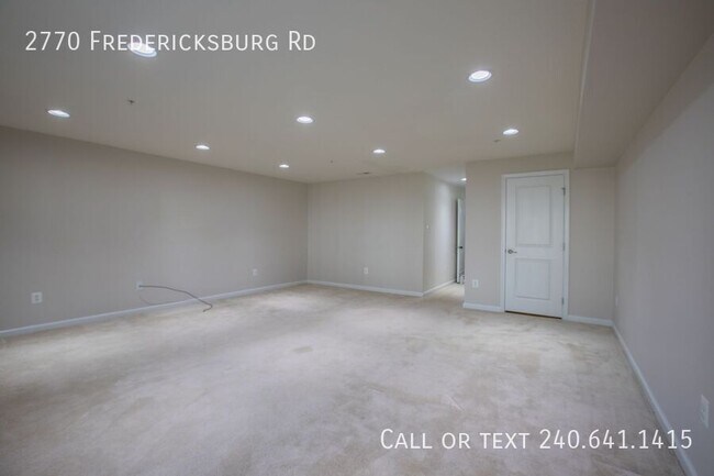 Building Photo - 2770 Fredericksburg Rd