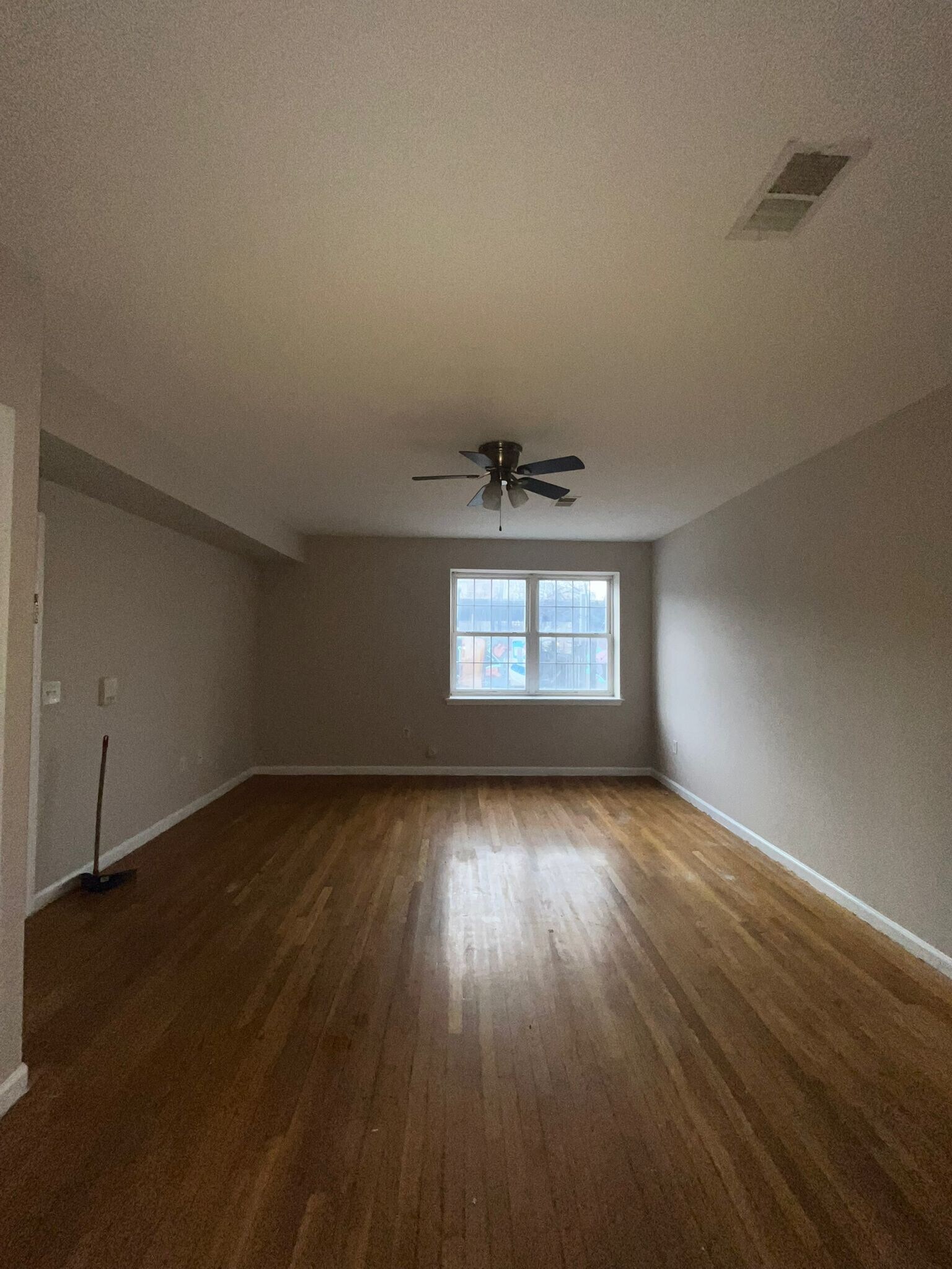 Building Photo - 488 Communipaw Ave