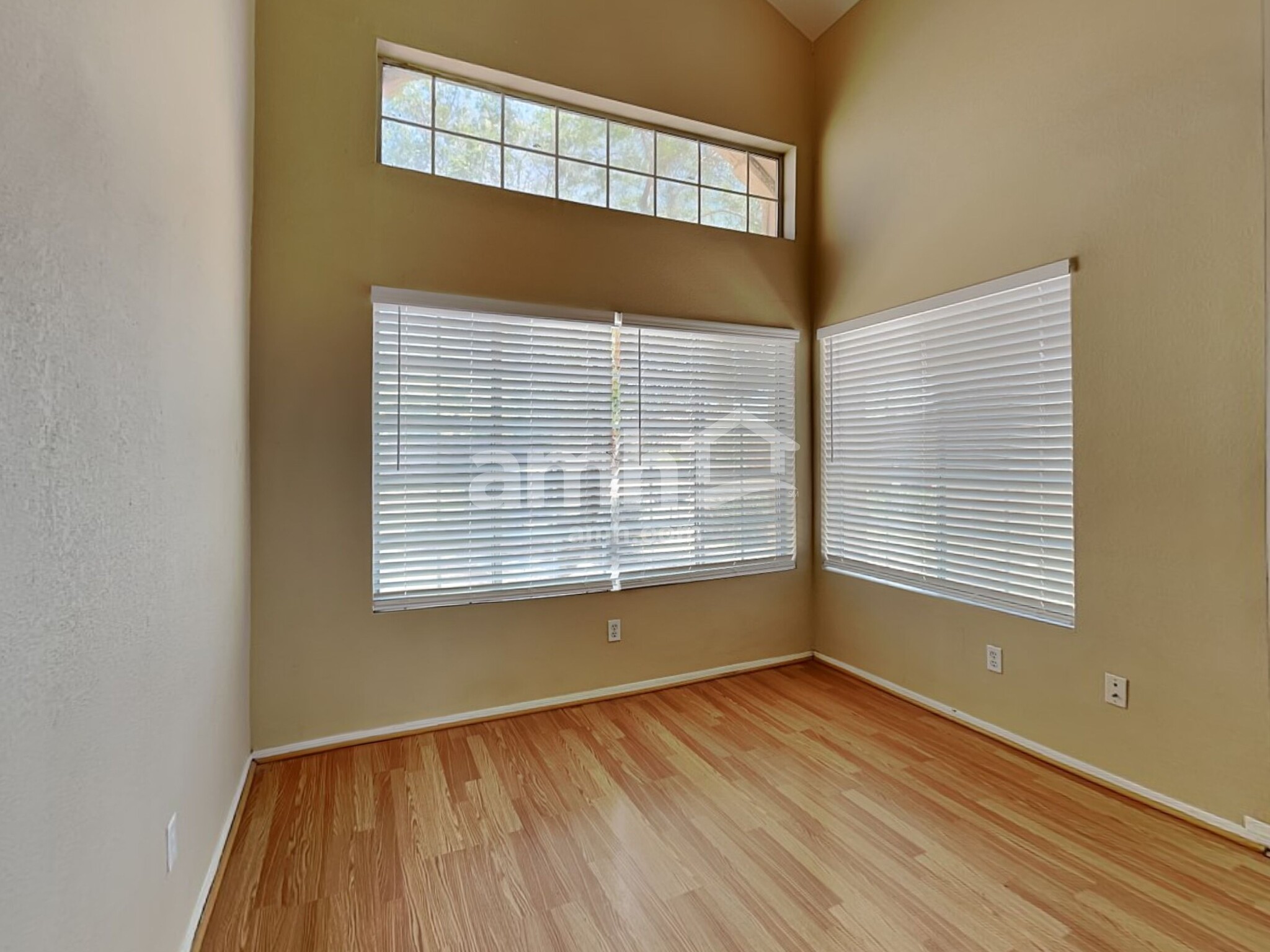 Building Photo - 8890 N 114th Ave